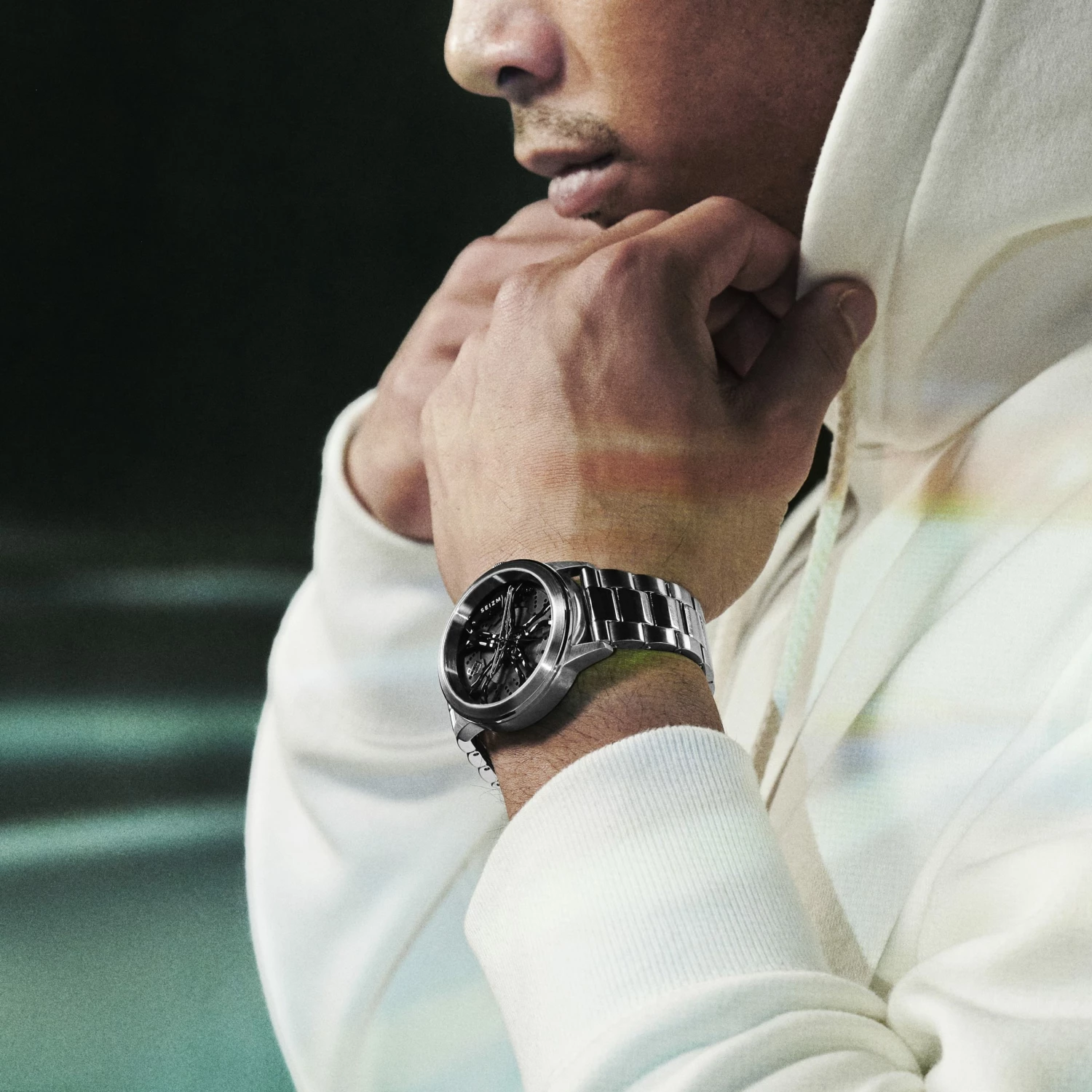 Seizmont Monza | Montre Racing en métal argenté, série limitée 5 Seizmont Monza | Montre Racing en métal argenté, série limitée – Image 3