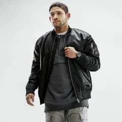 Seizmont Montre minimaliste Aether Isaac noire et rouge -MONTRES Soldes rst watch sz aether ivanmar productpage red 24596 1x1 21